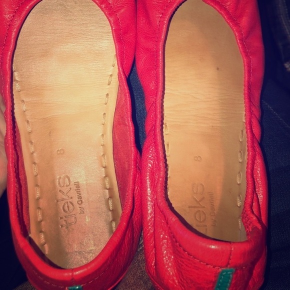 Worn once! Firm price! Poppy coral tieks - Picture 2 of 6